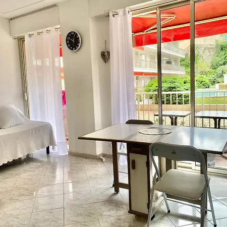 Le Studio, Proche Apartment *